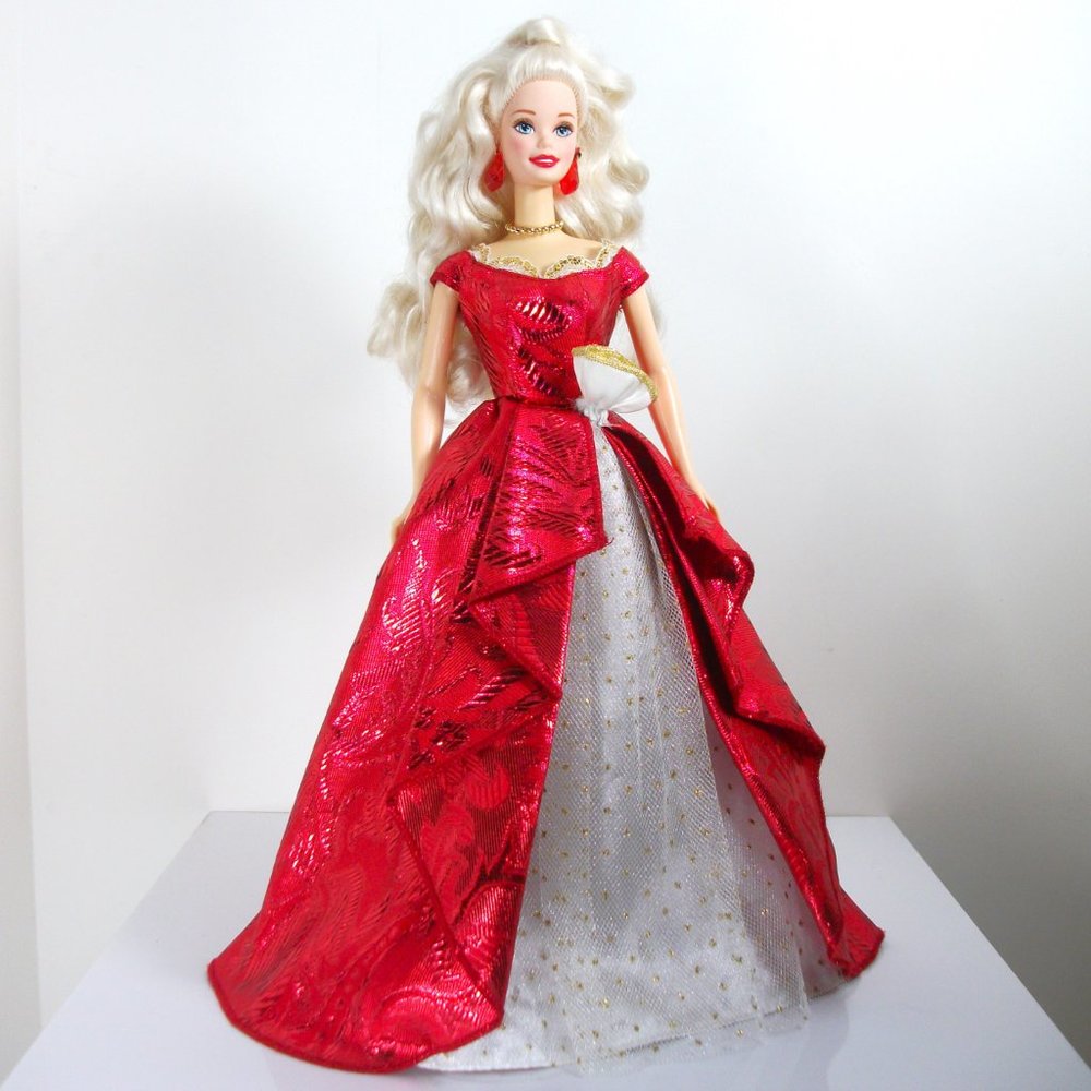 1997 VINTAGE BARBIE Doll TARGET 35th ANNIVERSARY in Original Red Dress #16485